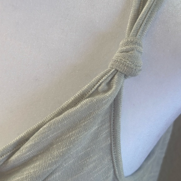 Express Tank Top - Picture 3 of 4